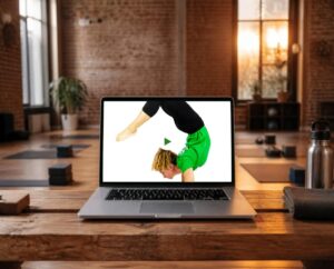 Corsi 1 Lezione Del Corso Power Yoga On Demand Vista Su Un Computer Portatile